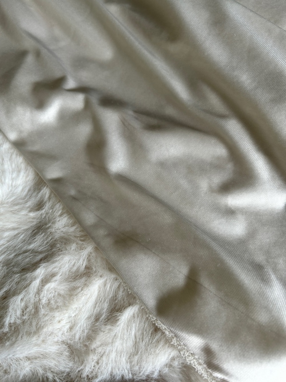 3/$20 Vintage White Slip Skirt w/ Lace Trim S - Picture 7 of 13